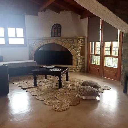 Cozy House Appartamento Tagarades